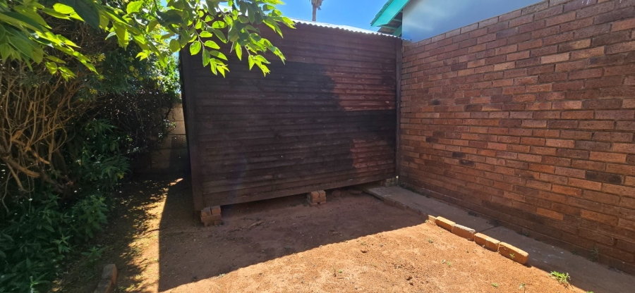 4 Bedroom Property for Sale in Randlespark North West